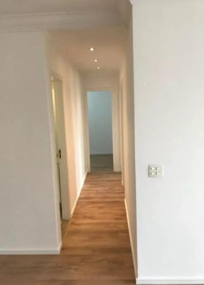 Apartamento à venda com 3 quartos, 80m² - Foto 2