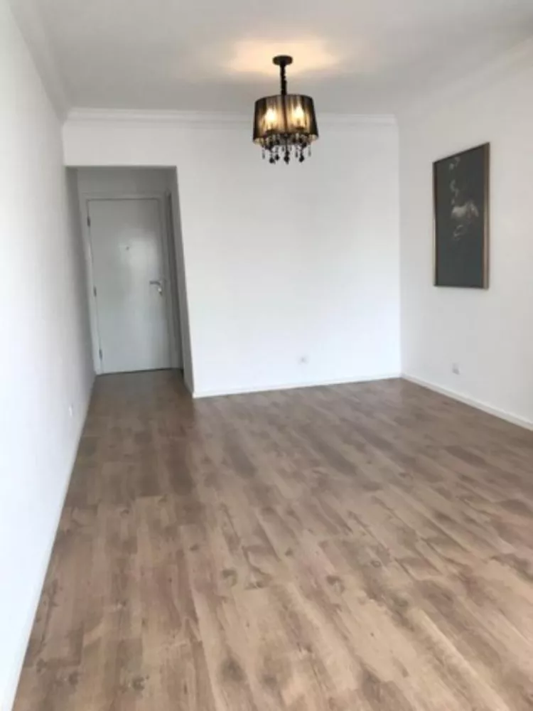 Apartamento à venda com 3 quartos, 80m² - Foto 4