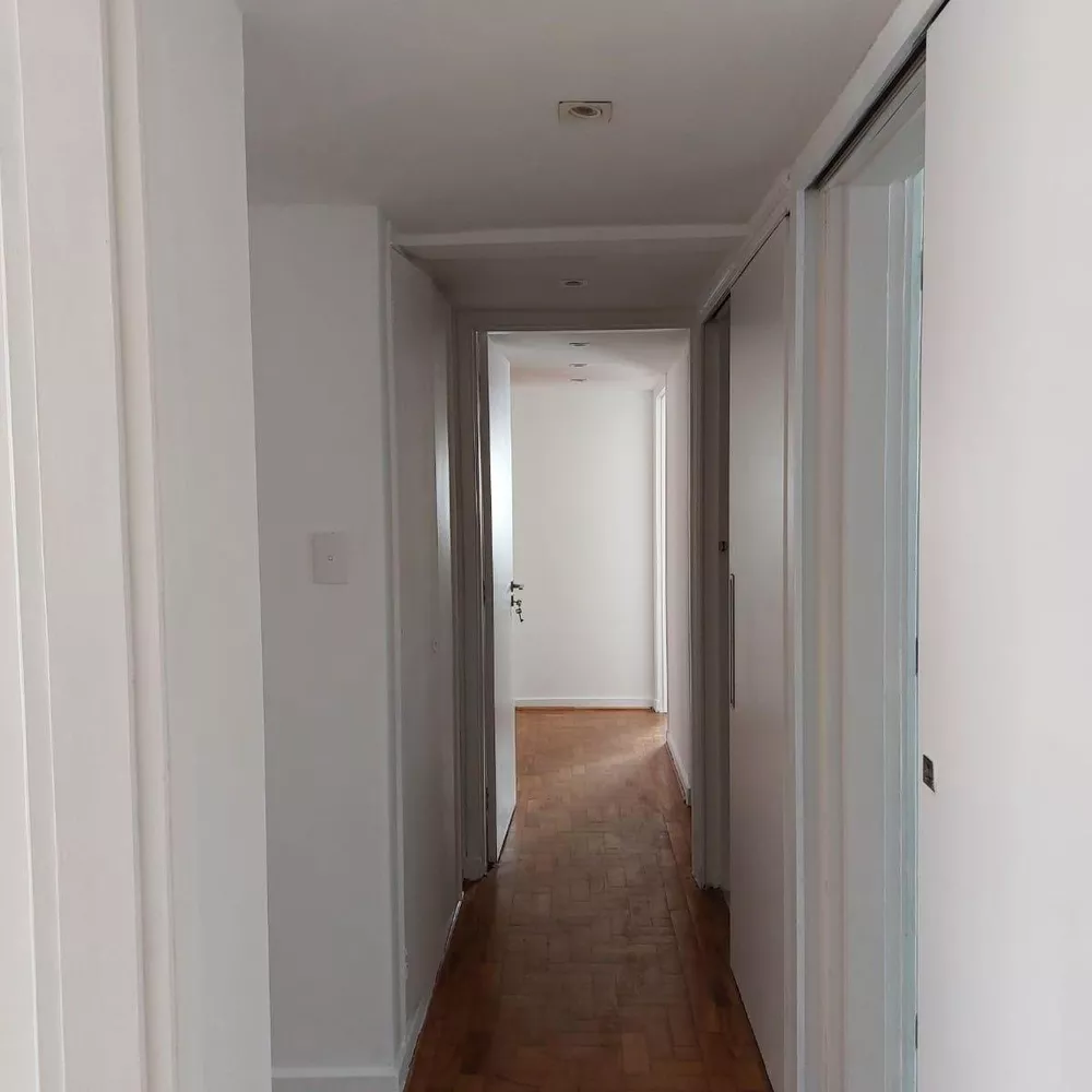 Apartamento à venda com 3 quartos, 190m² - Foto 3