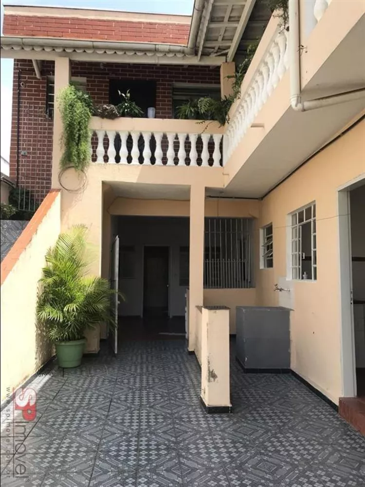 Casa à venda com 10 quartos, 250m² - Foto 4