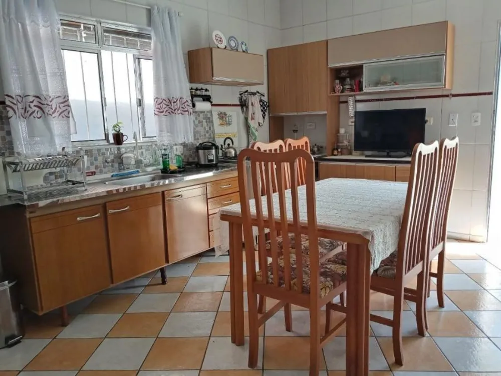 Casa, 3 quartos, 200 m² - Foto 6