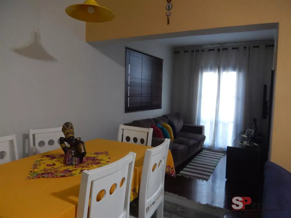 Casa à venda com 3 quartos, 136m² - Foto 1