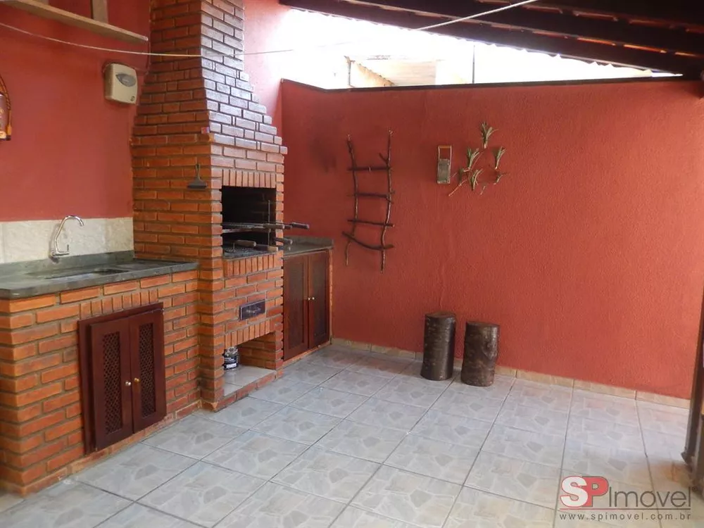 Casa à venda com 3 quartos, 136m² - Foto 11