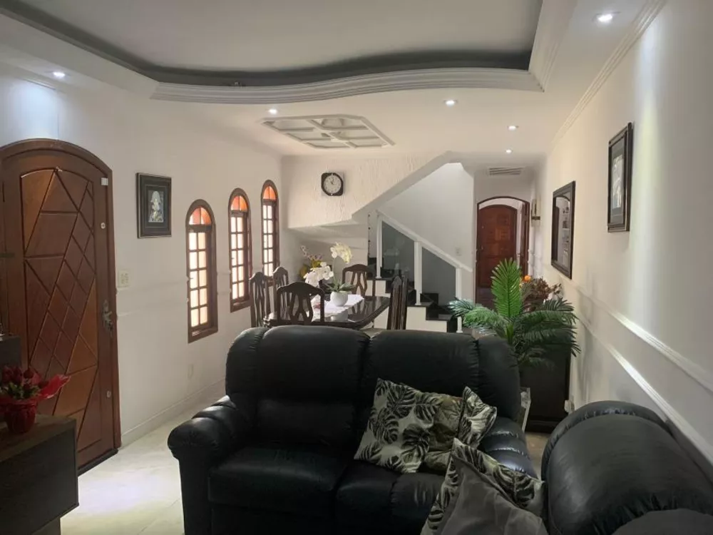 Sobrado à venda com 3 quartos, 240m² - Foto 3