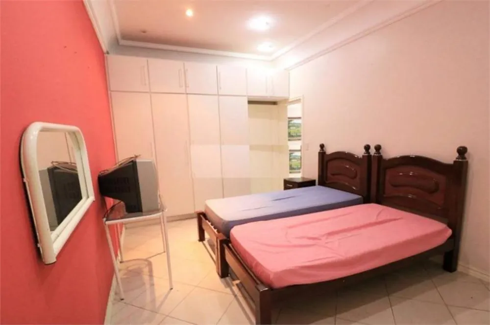 Sobrado, 1 quarto, 1090 m² - Foto 9