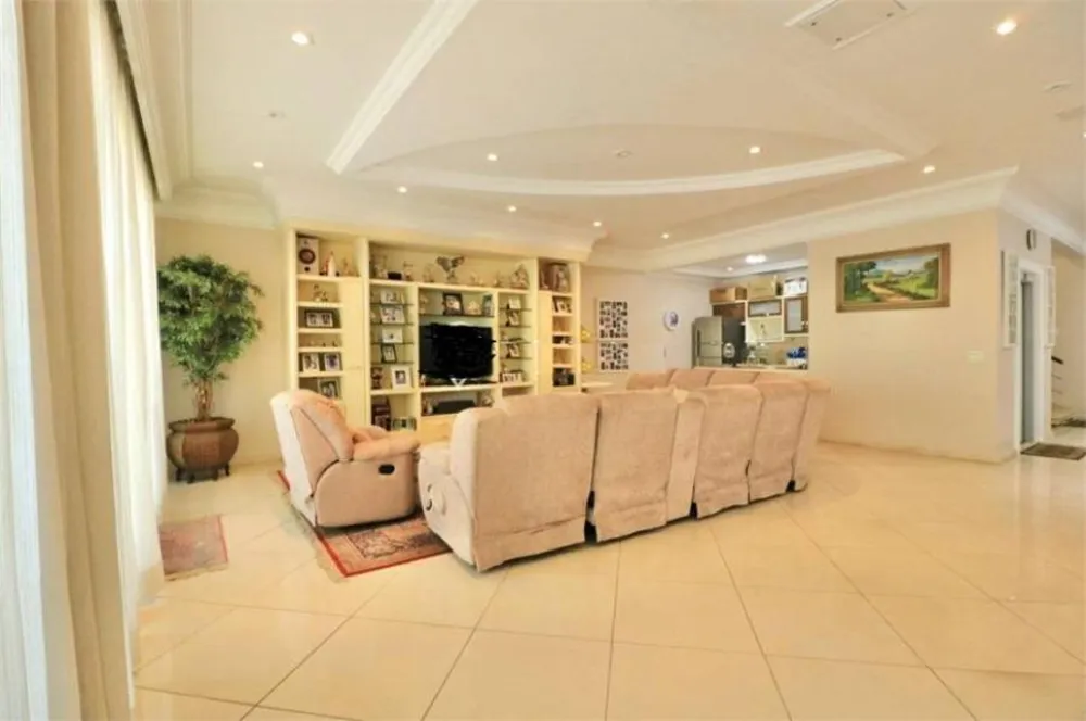 Sobrado, 1 quarto, 1090 m² - Foto 2