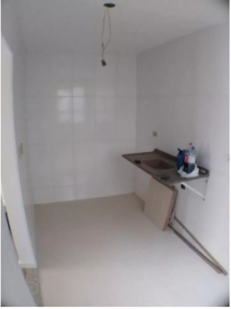 Apartamento à venda com 2 quartos, 50m² - Foto 4