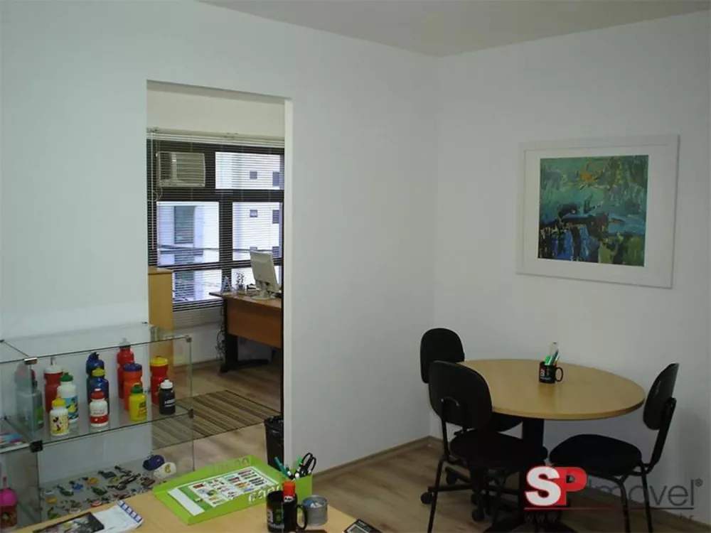 Prédio Inteiro à venda com 1 quarto, 32m² - Foto 1