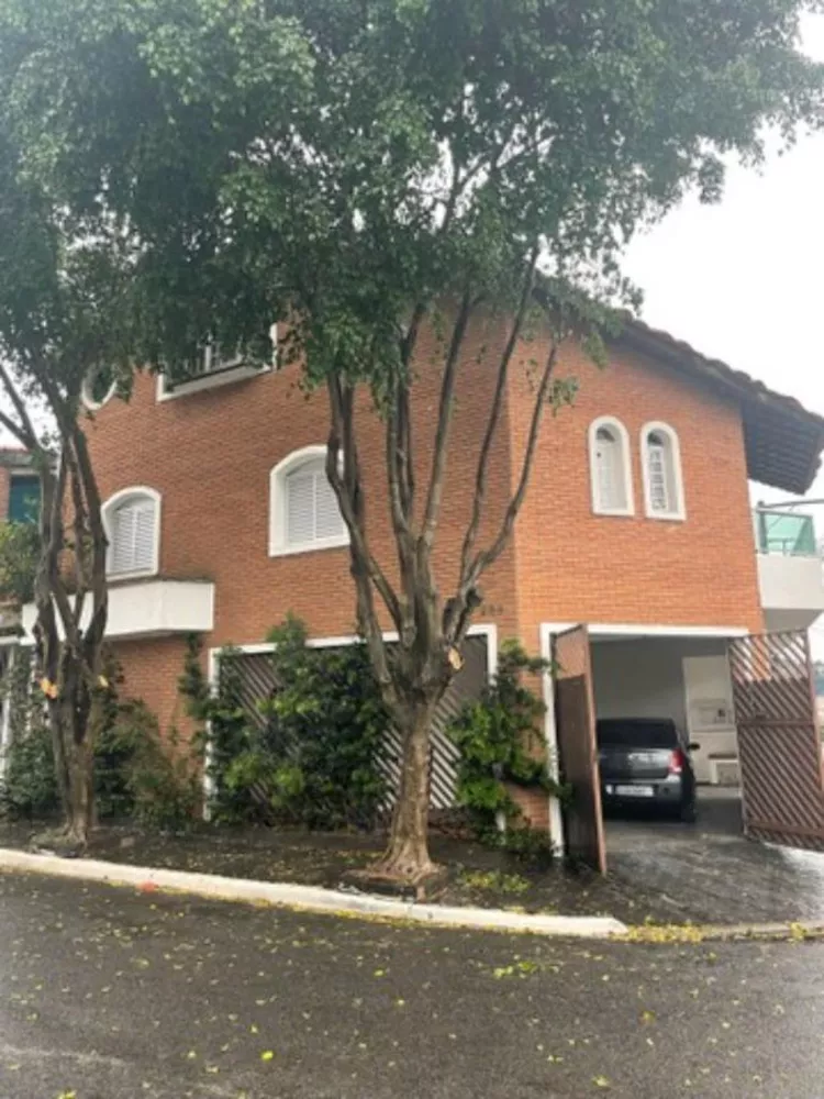 Casa à venda com 3 quartos, 141m² - Foto 2