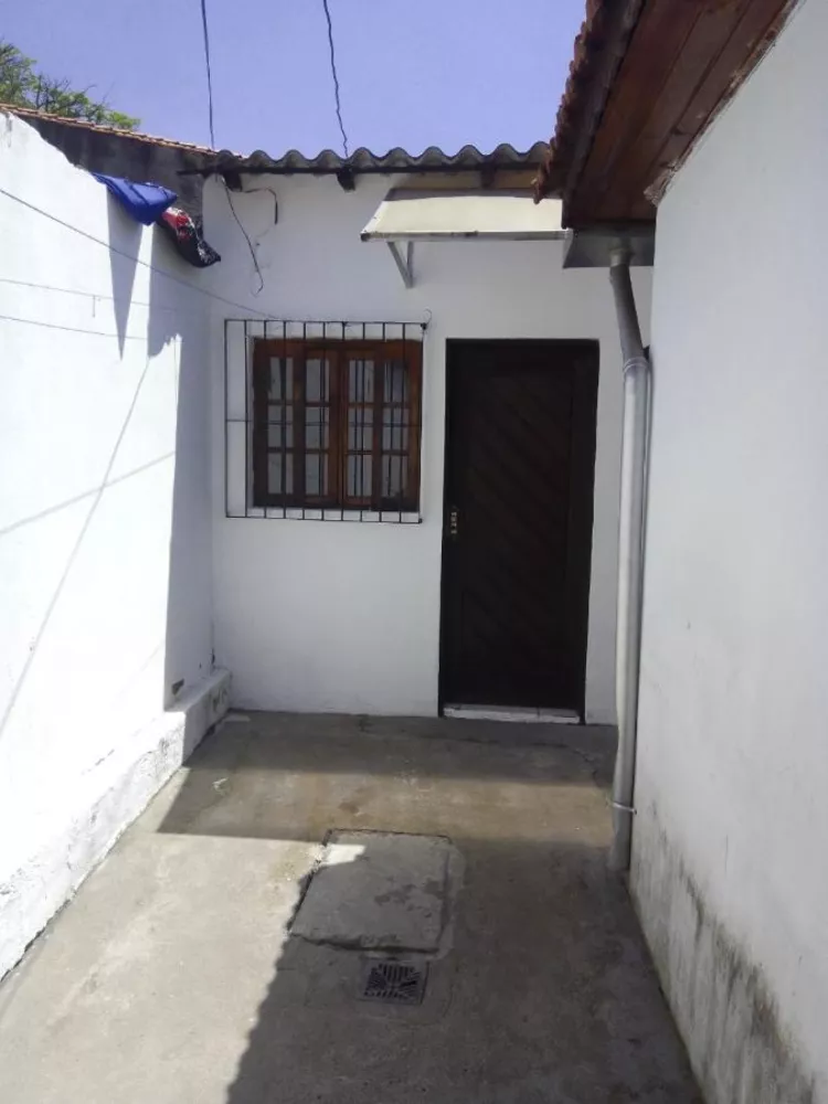 Casa à venda com 3 quartos, 120m² - Foto 2