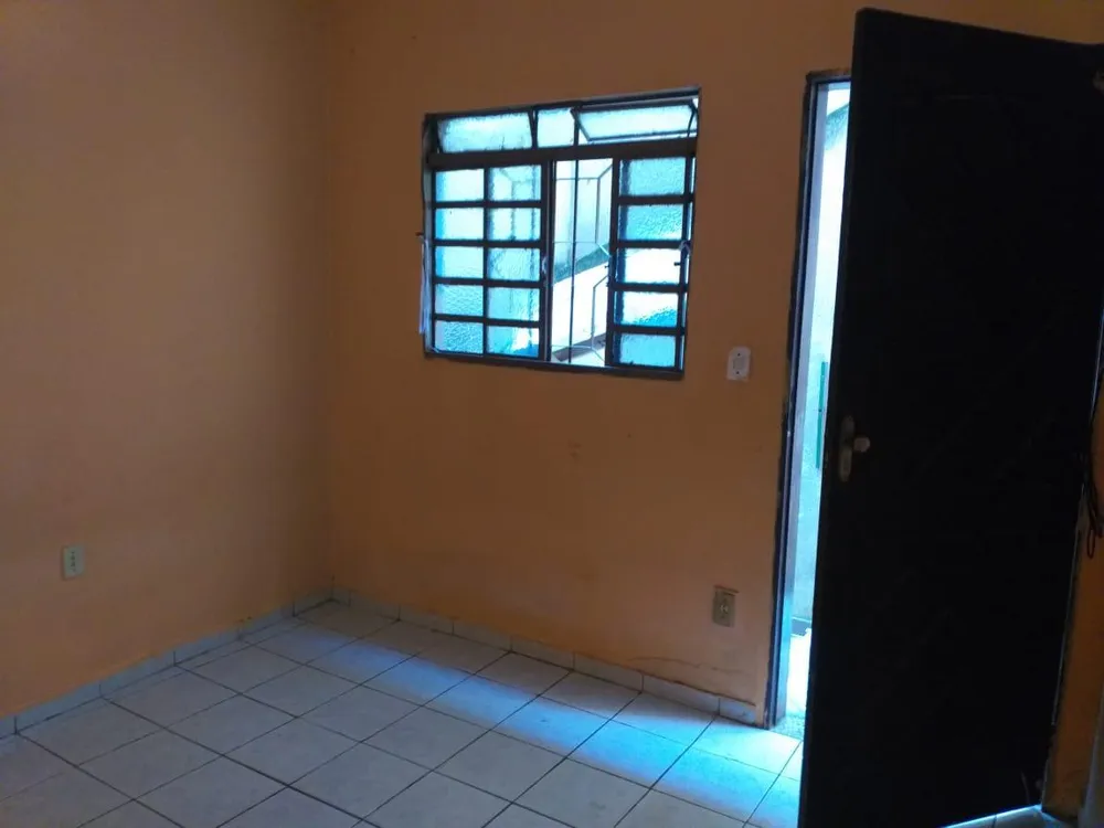 Casa, 6 quartos, 120 m² - Foto 2