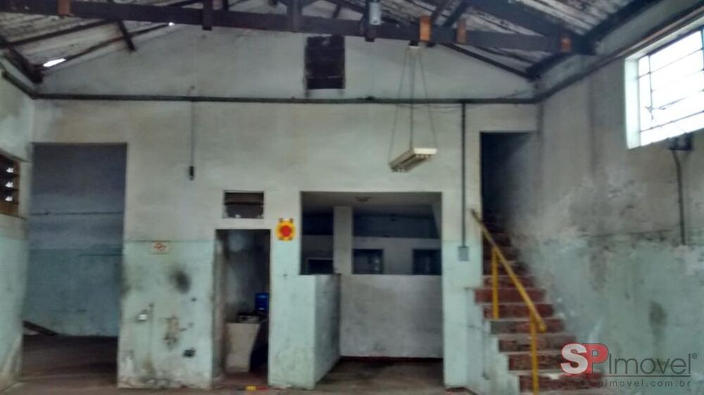 Prédio Inteiro à venda com 1 quarto, 918m² - Foto 2