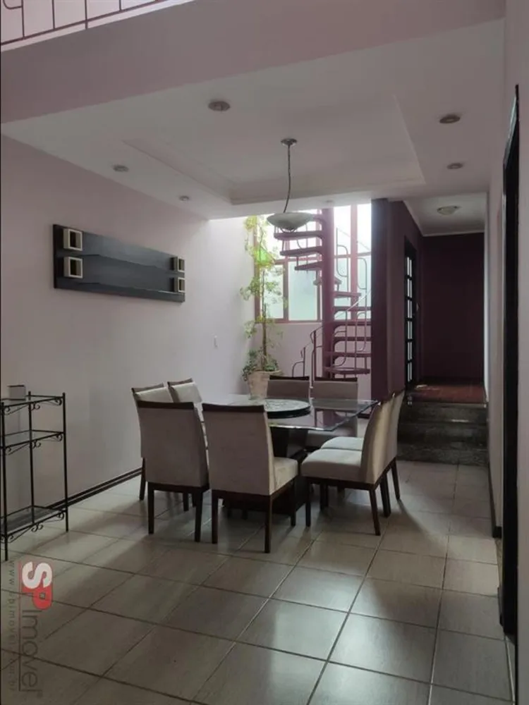 Casa, 2 quartos, 196 m² - Foto 4