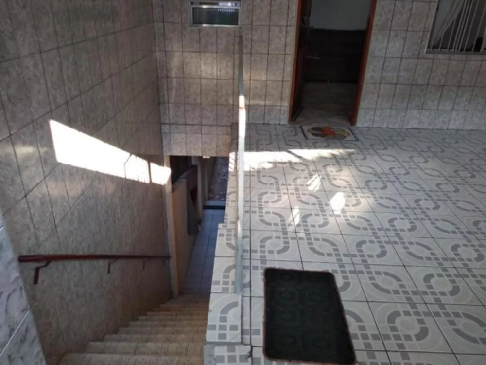 Casa, 6 quartos, 157 m² - Foto 2
