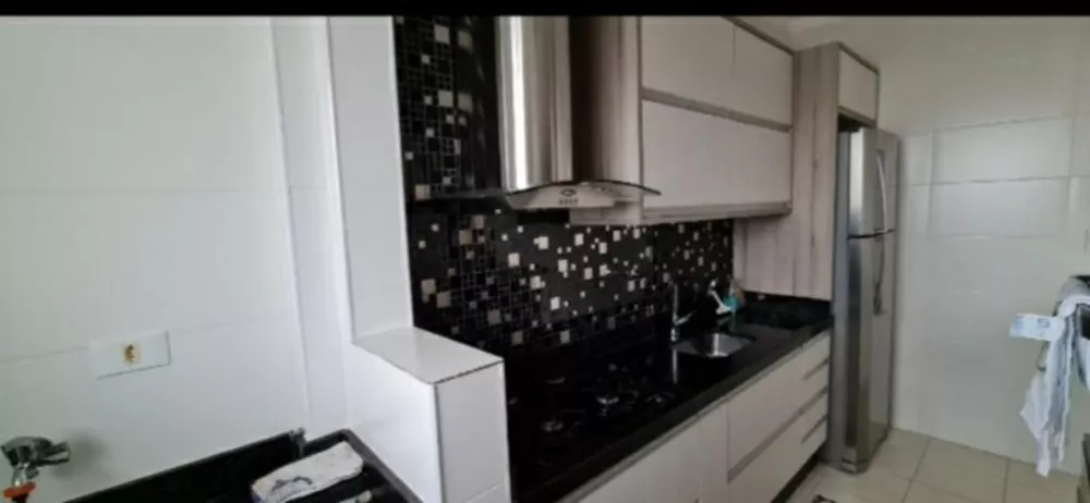 Apartamento à venda com 2 quartos, 85m² - Foto 4