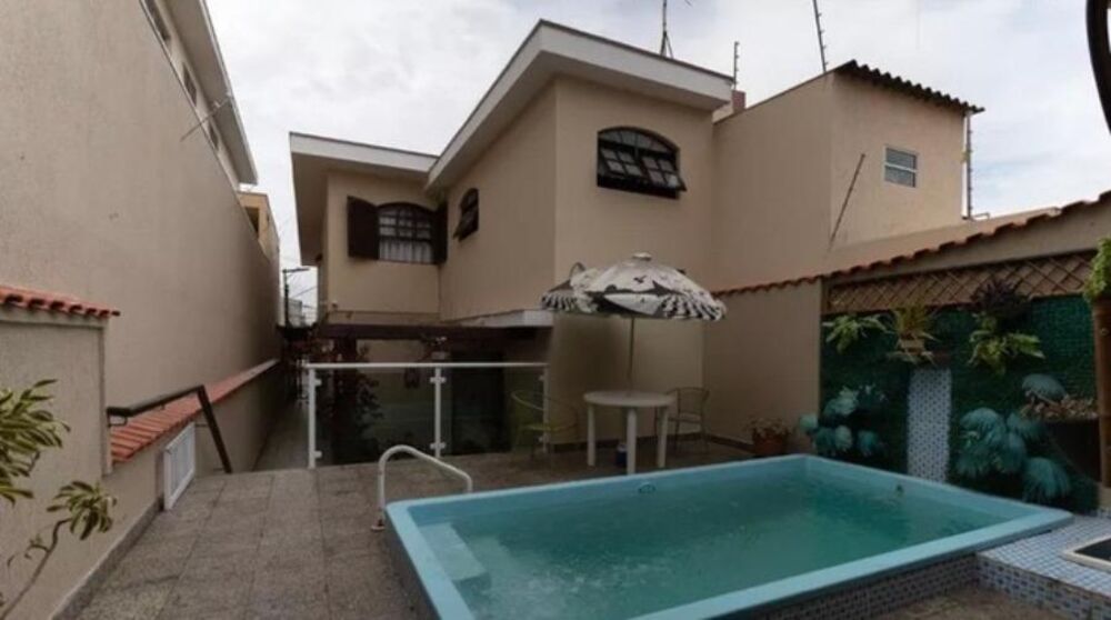 Sobrado, 4 quartos, 250 m² - Foto 1