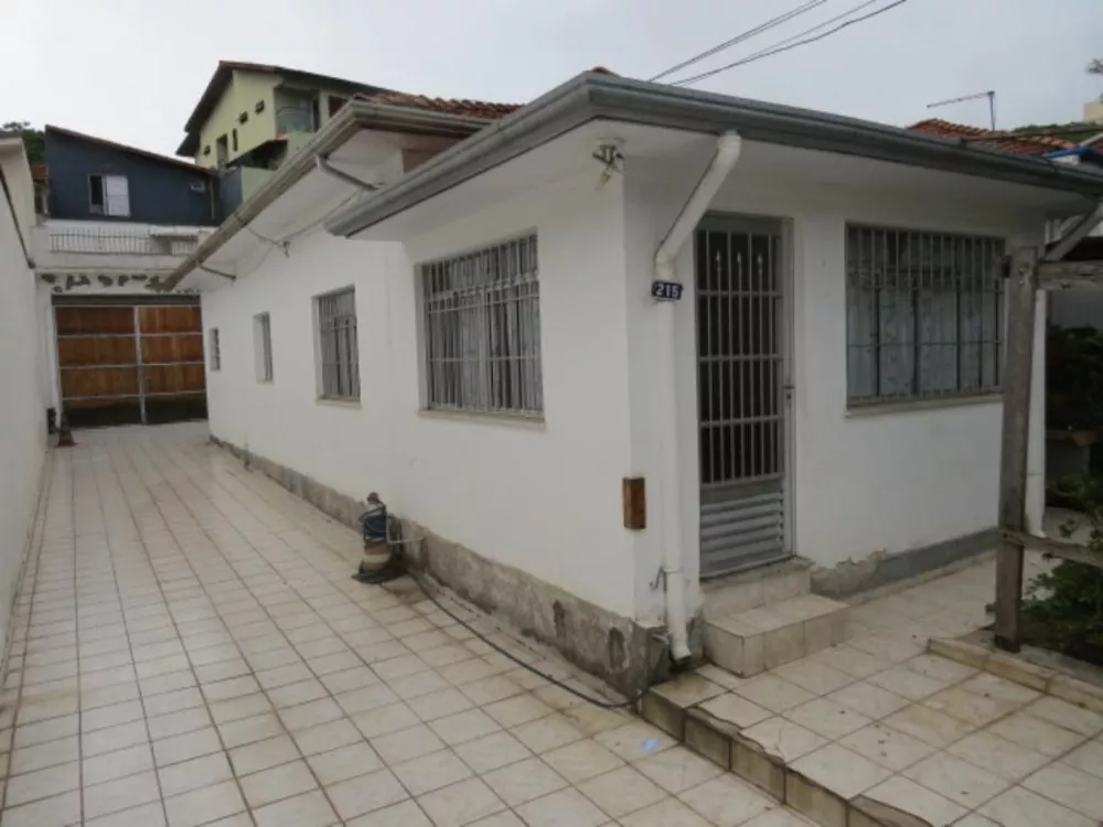 Casa à venda com 2 quartos, 200m² - Foto 1