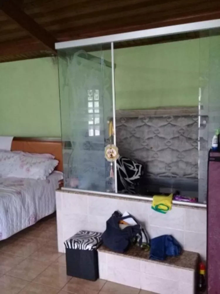 Sobrado à venda com 4 quartos, 250m² - Foto 2