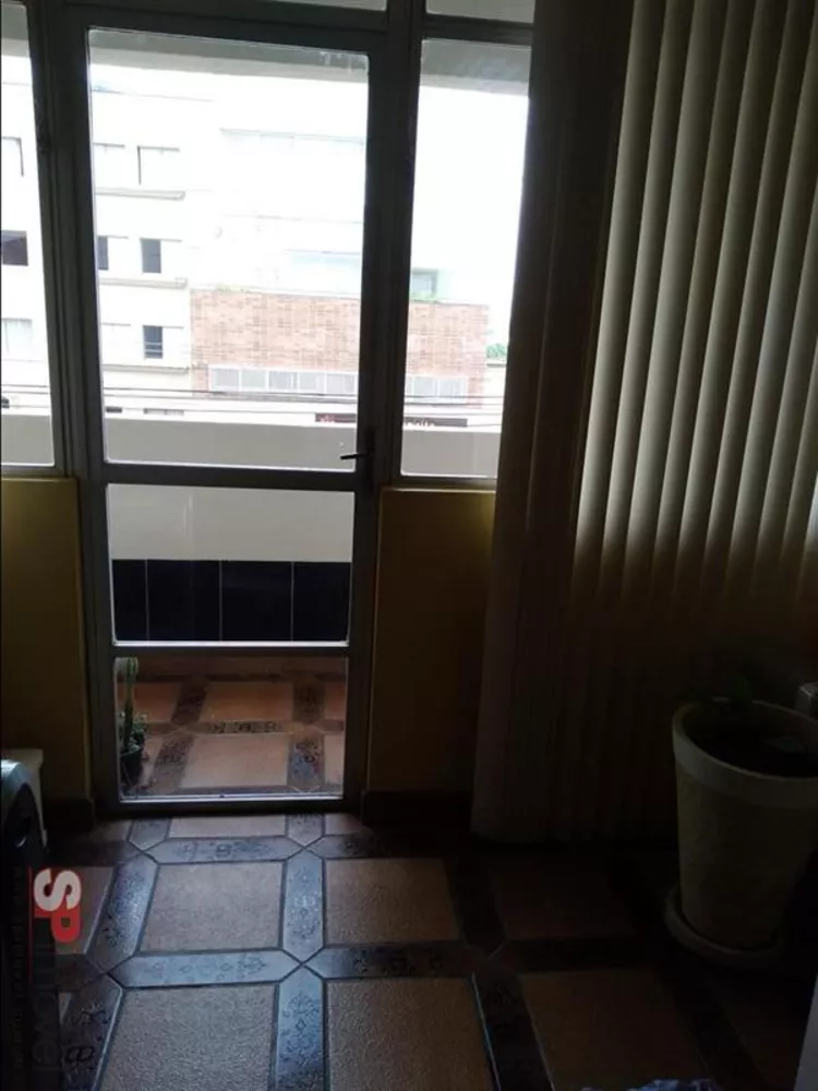 Apartamento à venda com 3 quartos, 101m² - Foto 1