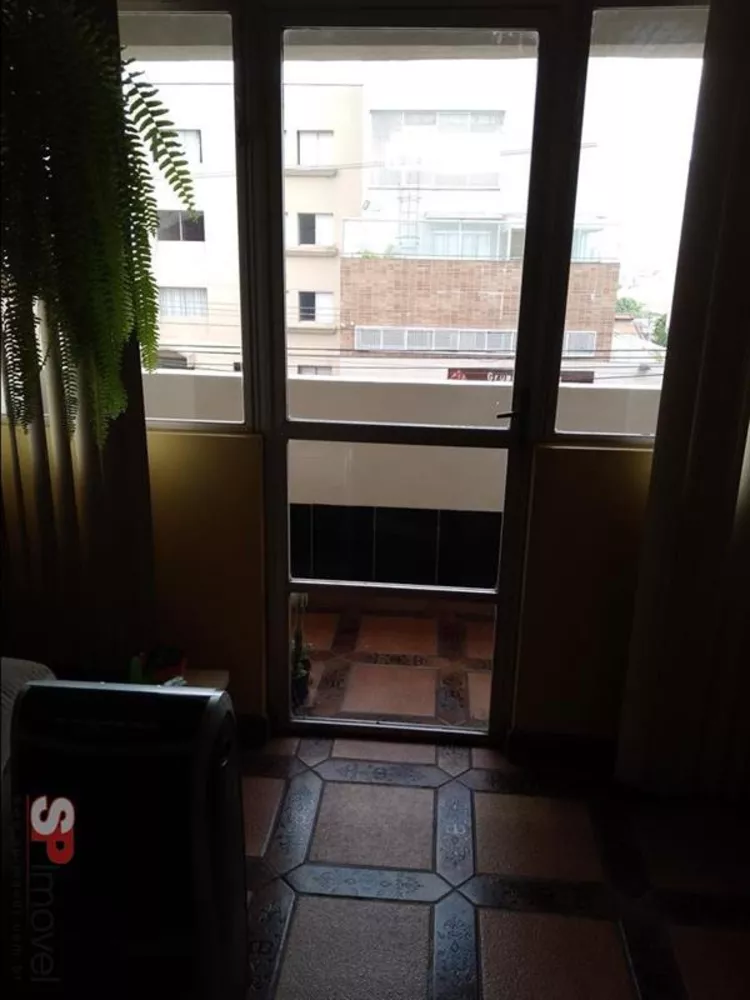 Apartamento à venda com 3 quartos, 101m² - Foto 2