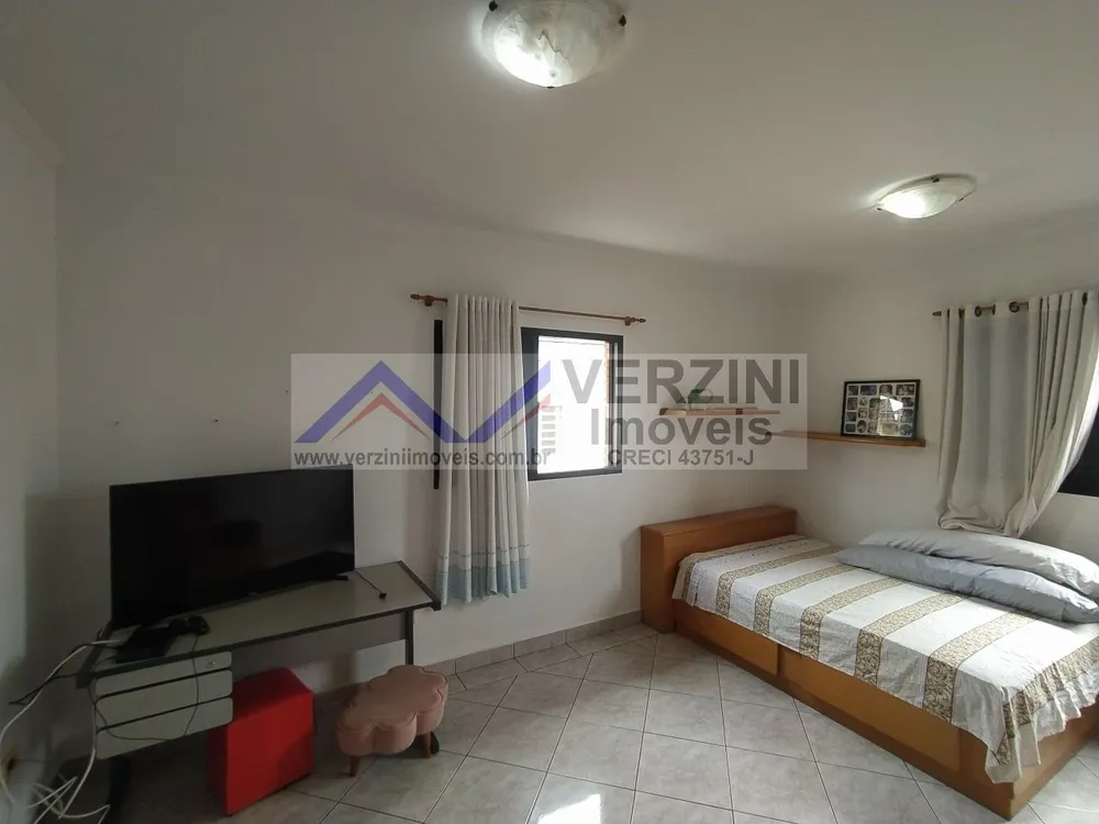 Casa, 3 quartos, 300 m² - Foto 8