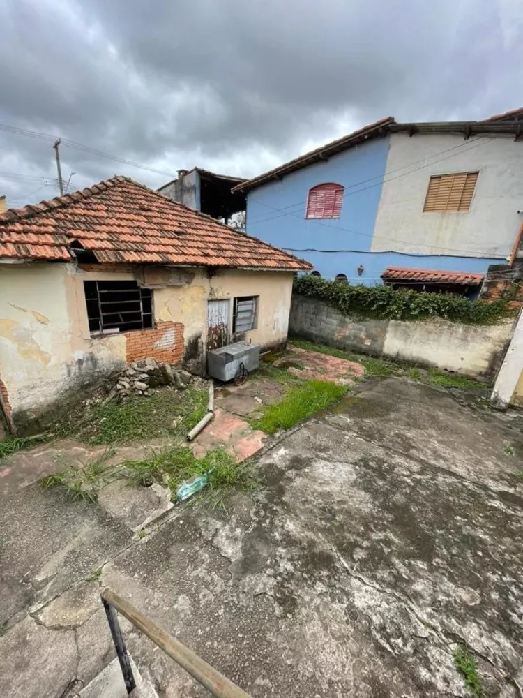 Terreno à venda com 1 quarto, 260m² - Foto 2