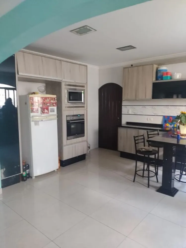 Casa, 3 quartos, 200 m² - Foto 8
