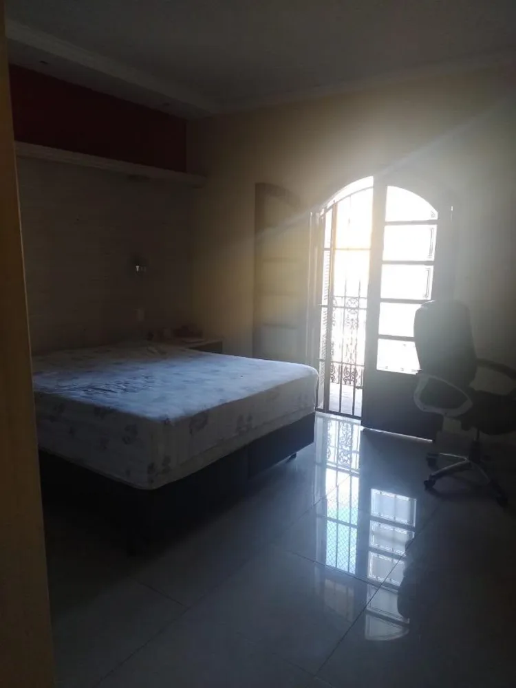 Casa, 3 quartos, 200 m² - Foto 4
