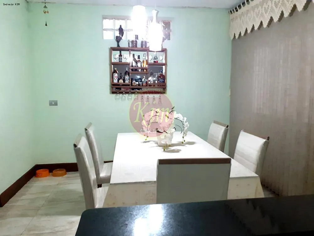 Casa, 3 quartos, 200 m² - Foto 6