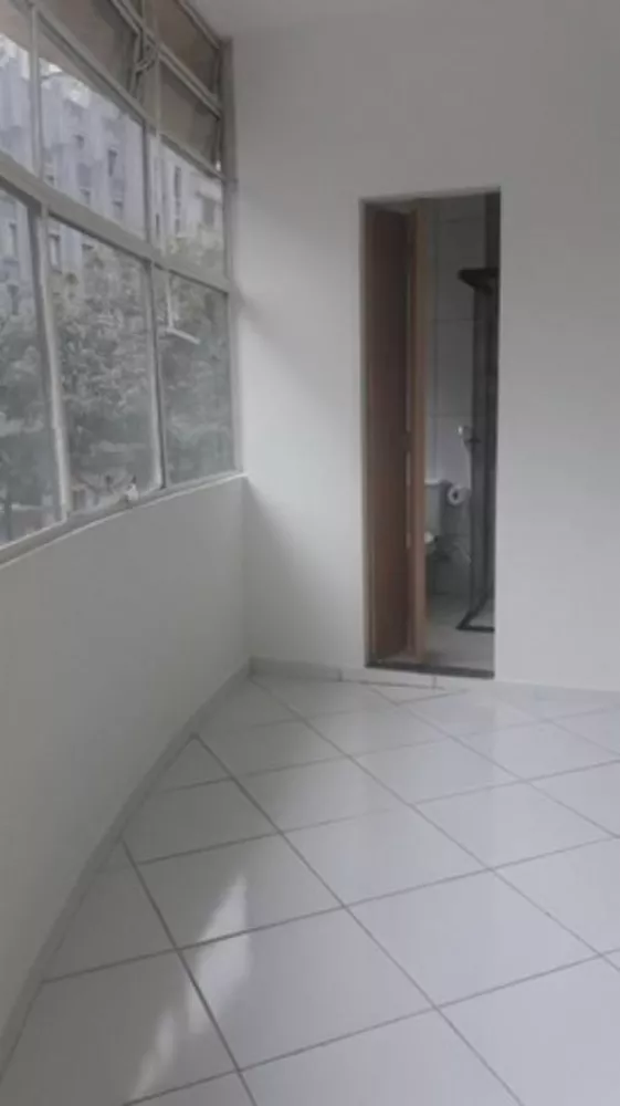 Apartamento à venda com 1 quarto, 35m² - Foto 3