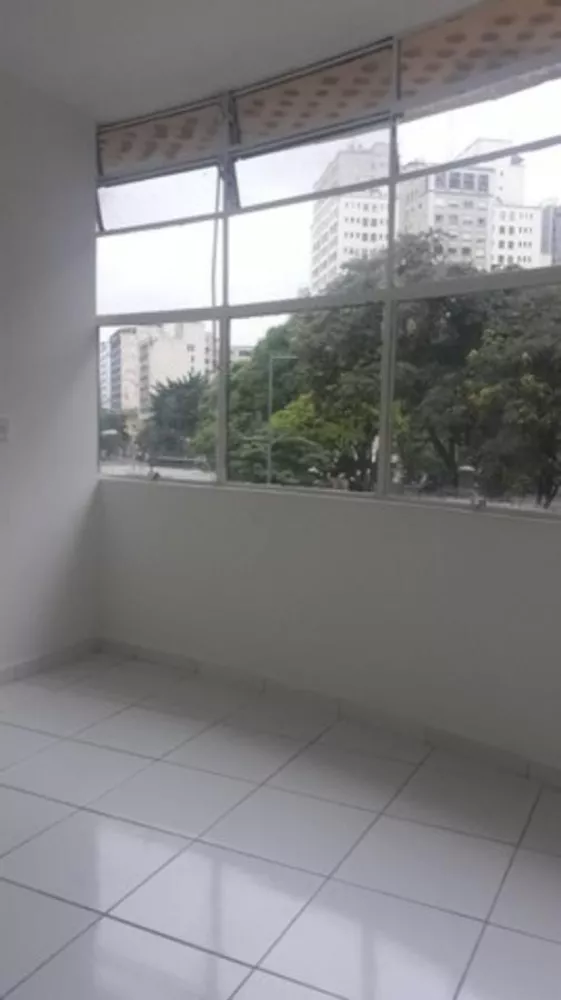 Apartamento à venda com 1 quarto, 35m² - Foto 1