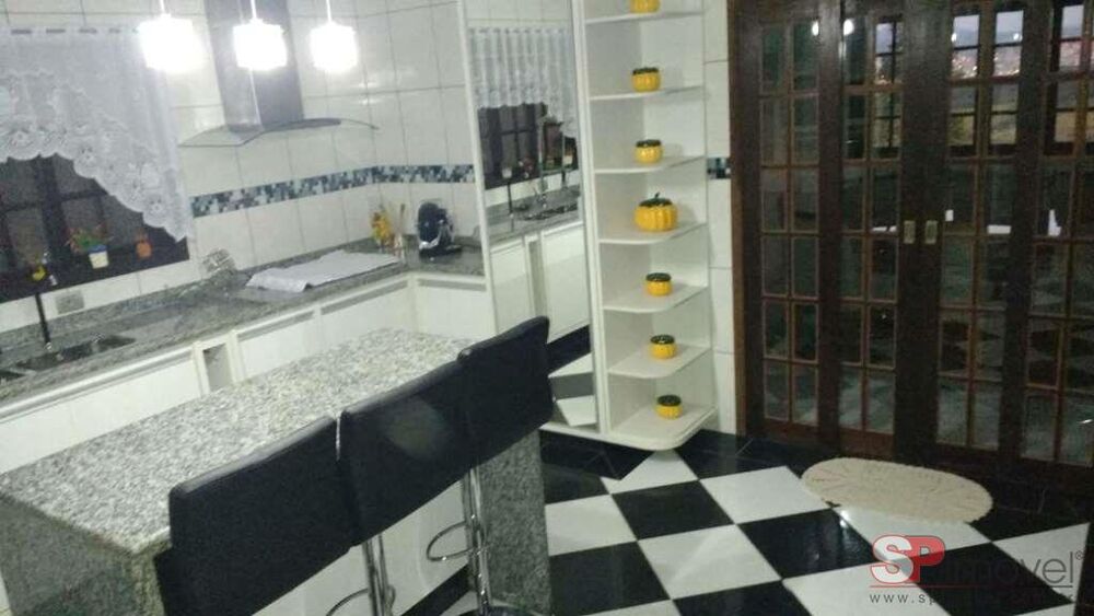 Casa, 3 quartos, 1180 m² - Foto 5