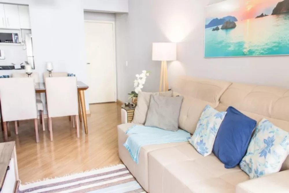 Apartamento à venda com 2 quartos, 70m² - Foto 3