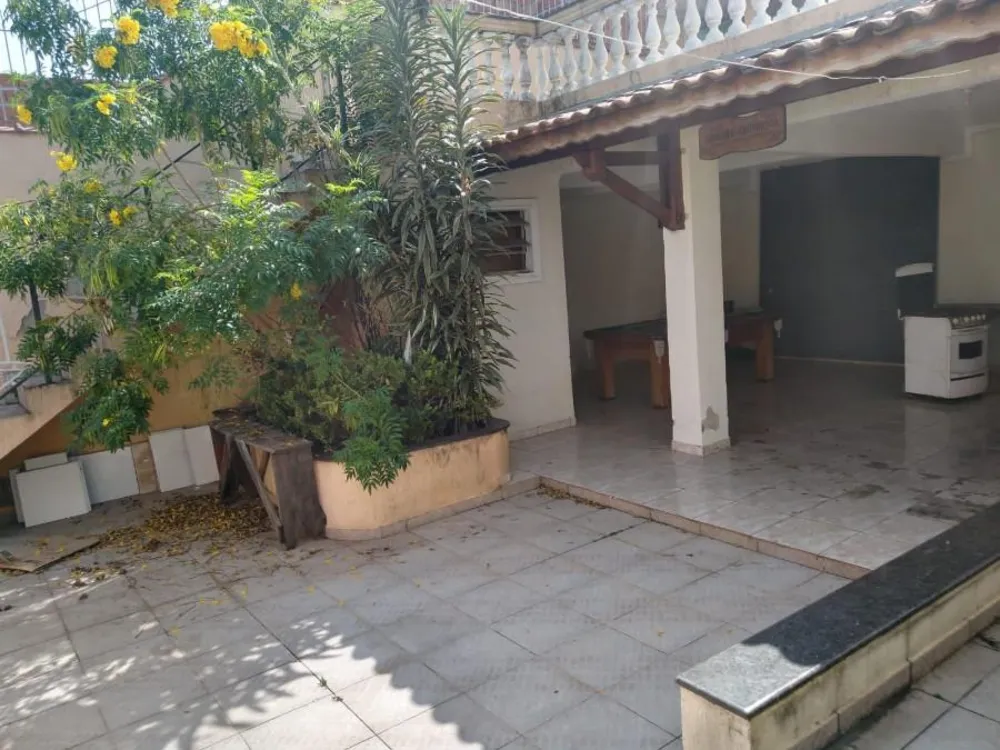 Sobrado, 5 quartos, 242 m² - Foto 8