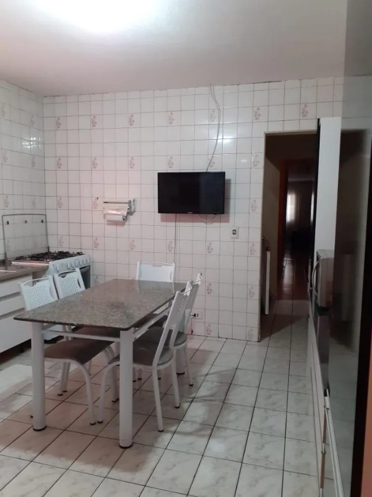 Sobrado, 4 quartos, 242 m² - Foto 3
