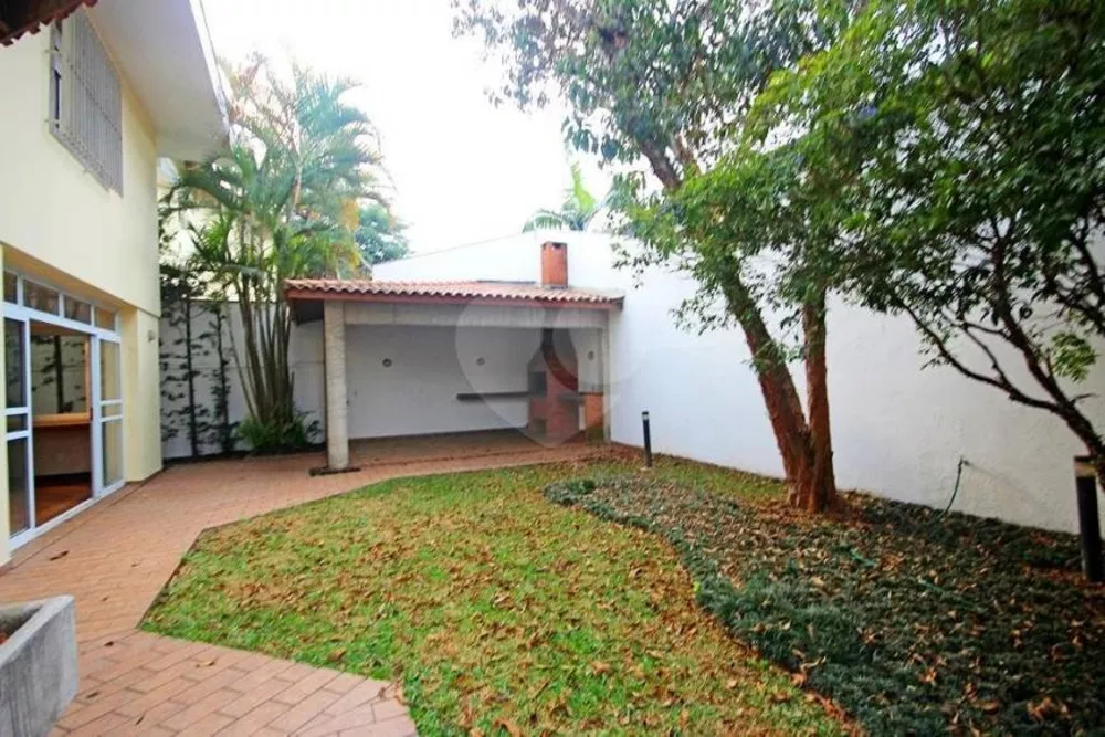 Casa para alugar com 3 quartos, 380m² - Foto 2