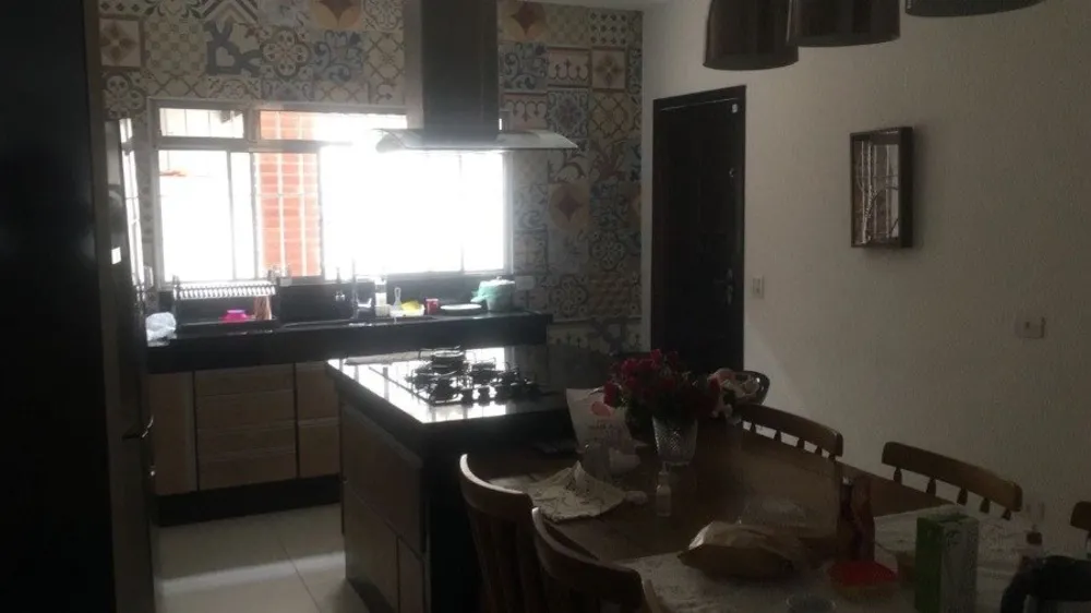 Sobrado, 5 quartos, 250 m² - Foto 1