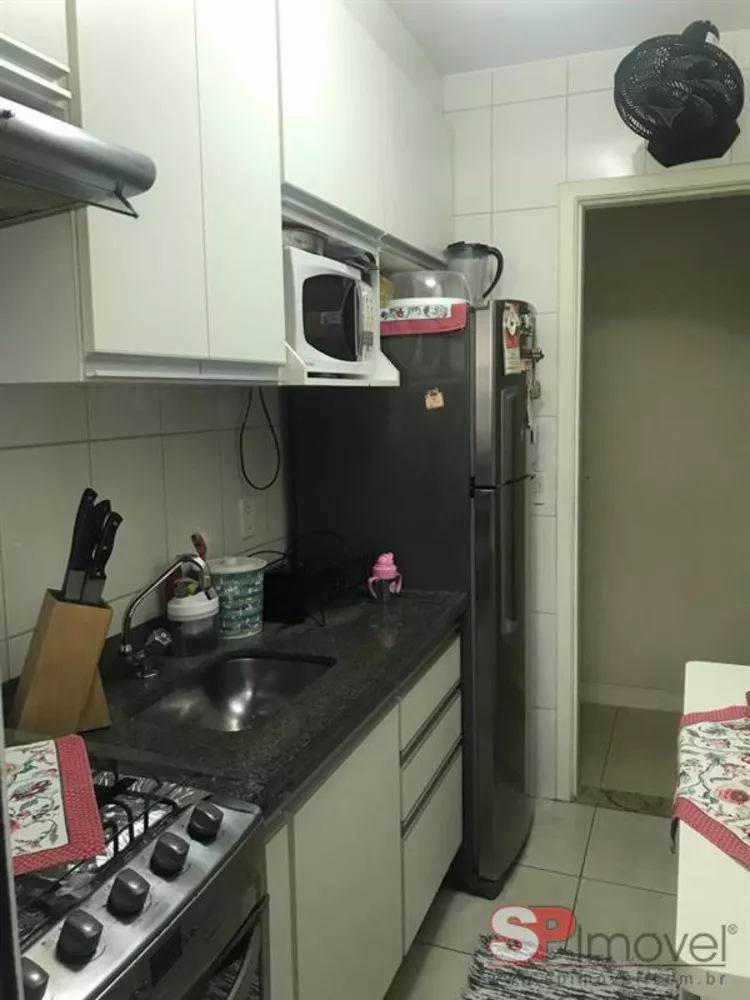 Apartamento à venda com 2 quartos, 50m² - Foto 2