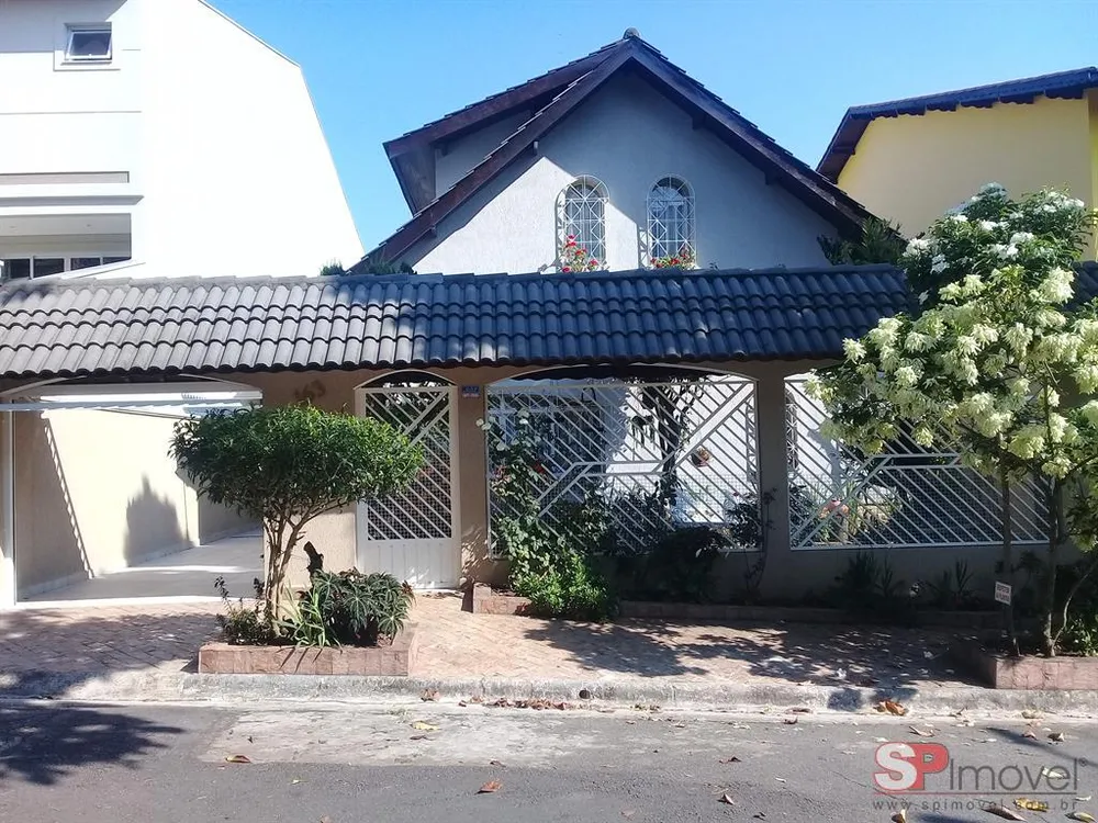 Casa, 3 quartos, 250 m² - Foto 1