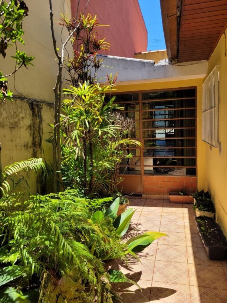 Casa à venda com 3 quartos, 120m² - Foto 1