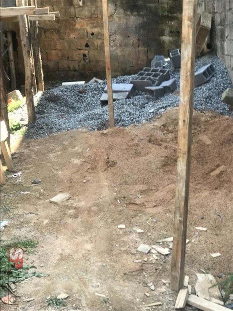 Casa à venda com 2 quartos, 125m² - Foto 1