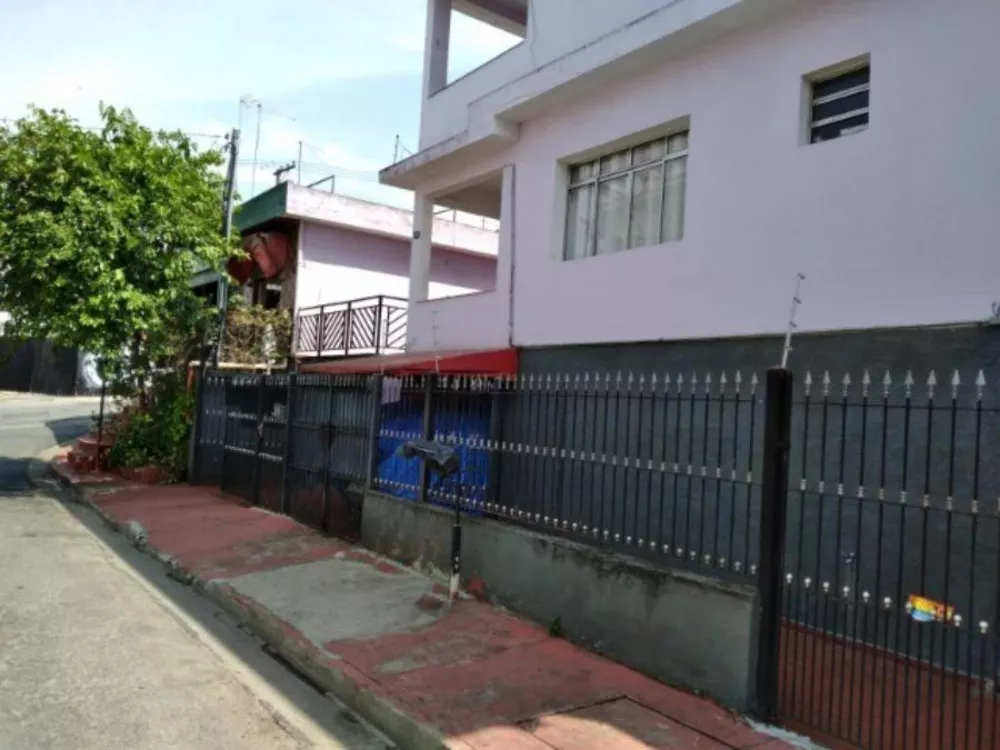 Sobrado à venda com 3 quartos, 305m² - Foto 2