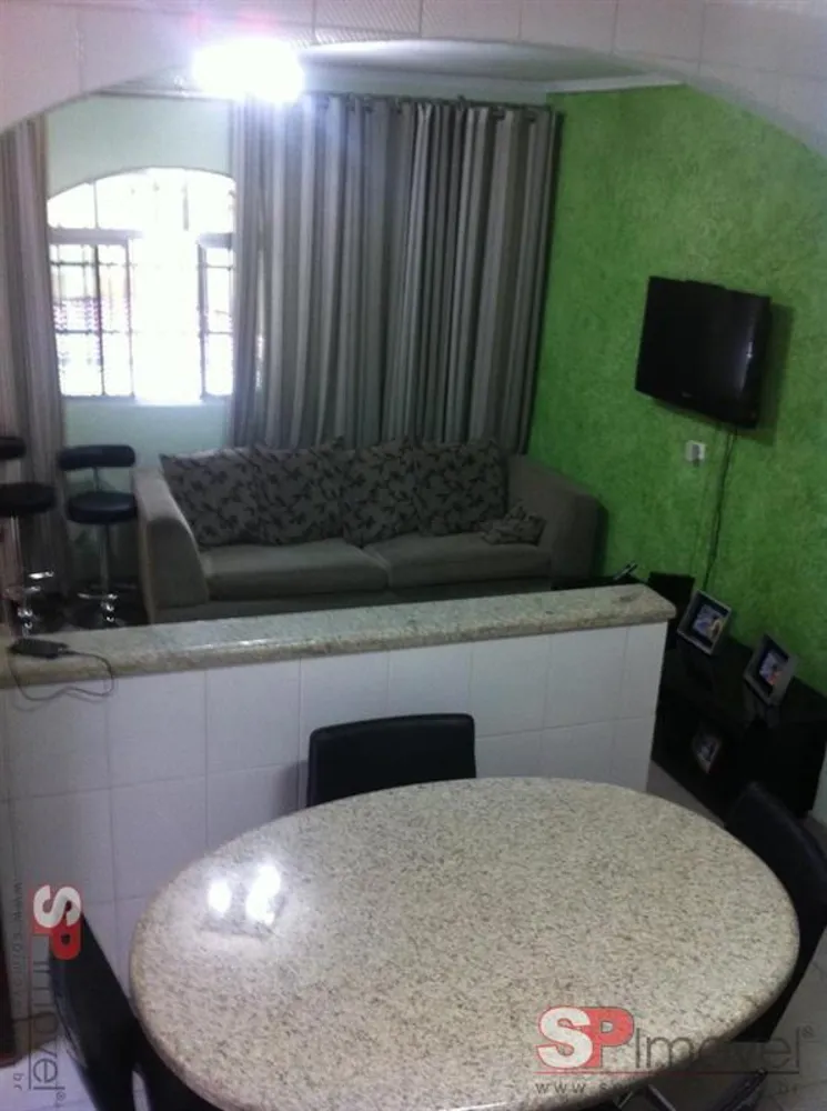 Casa, 3 quartos, 218 m² - Foto 2