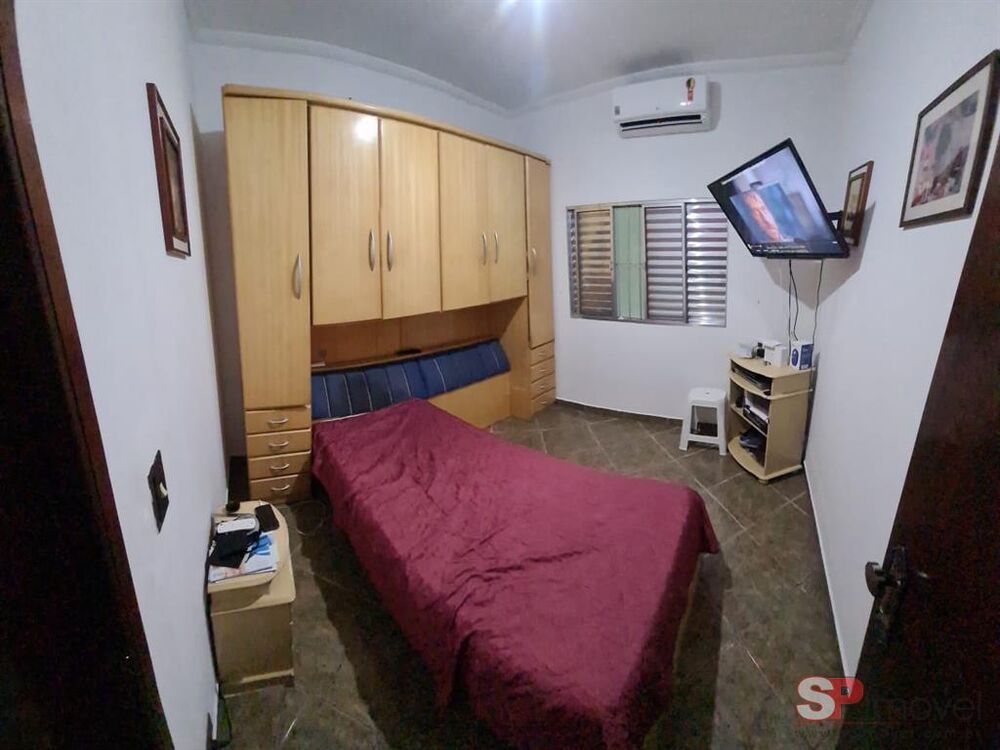 Casa, 4 quartos, 247 m² - Foto 2