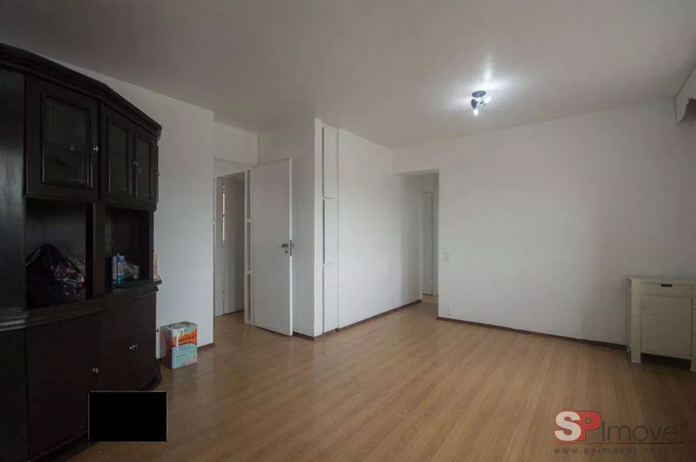 Apartamento à venda com 3 quartos, 67m² - Foto 1