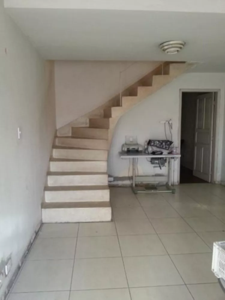 Sobrado à venda com 4 quartos, 213m² - Foto 3