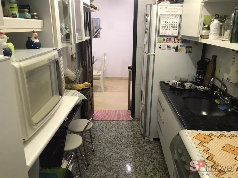 Apartamento à venda com 2 quartos, 68m² - Foto 3