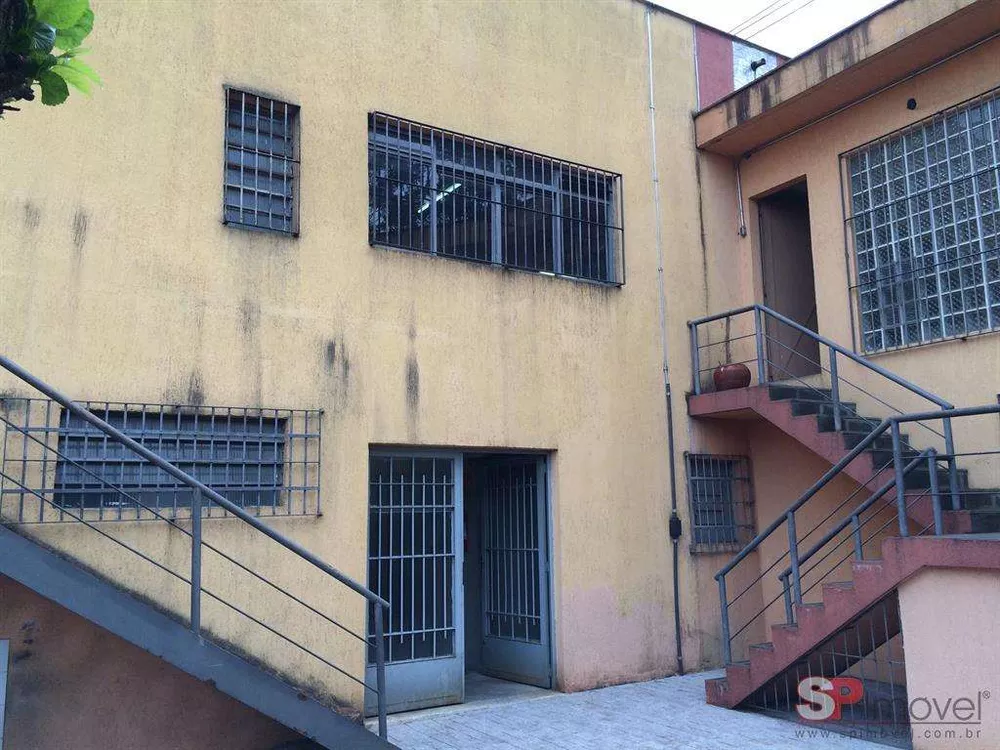 Prédio Inteiro à venda com 1 quarto, 550m² - Foto 9