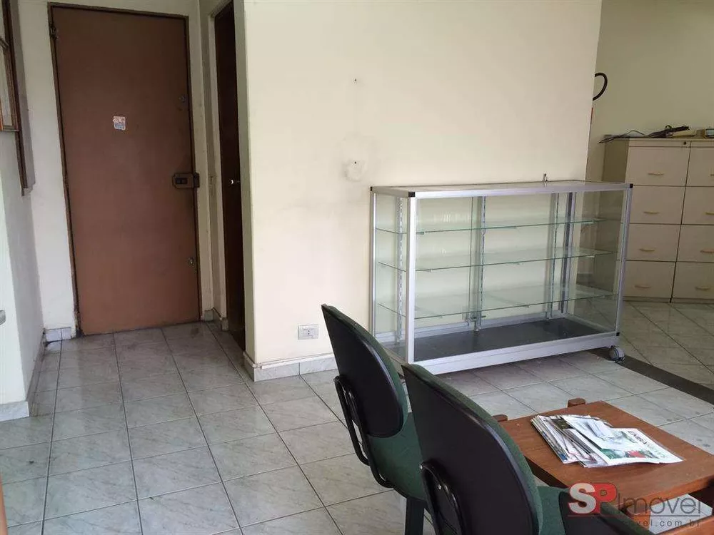 Prédio Inteiro à venda com 1 quarto, 550m² - Foto 2