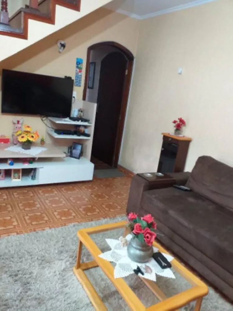 Sobrado à venda com 2 quartos, 120m² - Foto 1